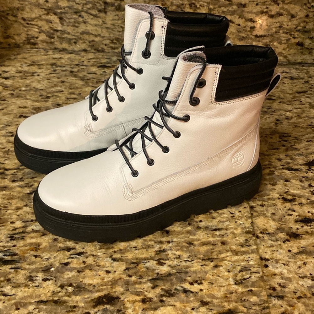 Timberland Boots 8 women’s